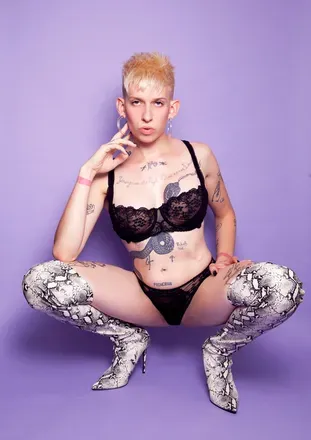 OnlyFans cuenta sacha-taylor avatar 1