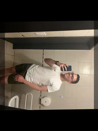 OnlyFans cuenta brunetteguy header 2
