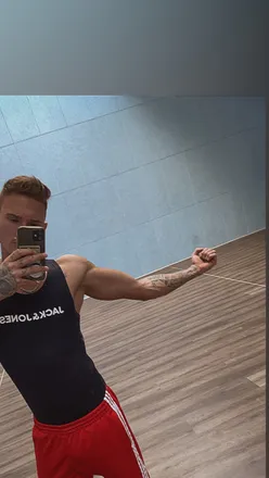OnlyFans account  eazye96 header 2
