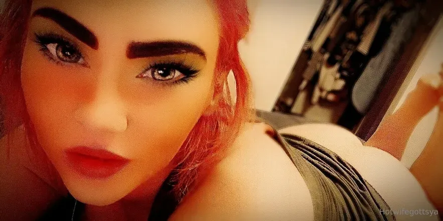 OnlyFans cuenta hotwifegottsyou header 2