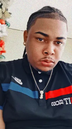OnlyFans cuenta raelguebolargo header 2