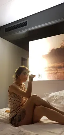 OnlyFans cuenta nicoleta_s header 2