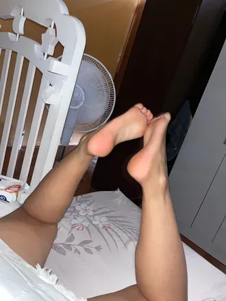 OnlyFans cuenta kenzyfeet18 header 2
