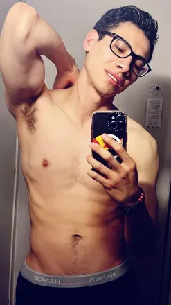 OnlyFans cuenta naughty.md avatar 1