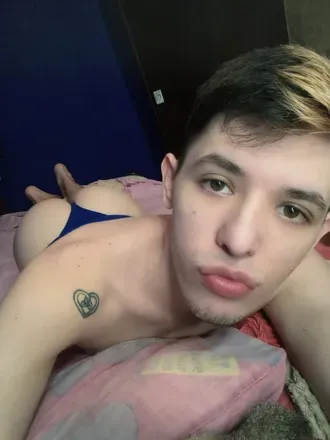 OnlyFans cuenta agustwink23 header 2