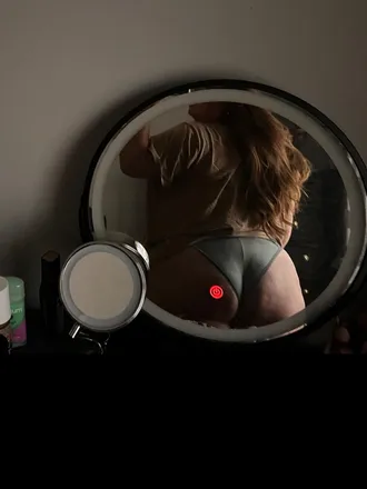 OnlyFans cuenta ivymarie_w header 2