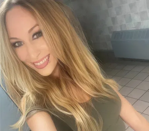 OnlyFans cuenta emma320 avatar 1