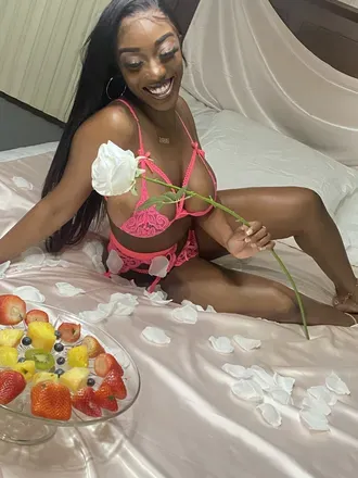 OnlyFans cuenta chocolatedelluxee header 2