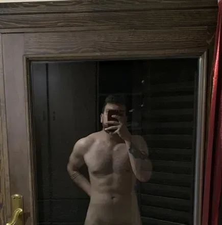 OnlyFans cuenta peterquil9 header 2