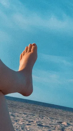 OnlyFans account  thefeetgirls_cousins header 2