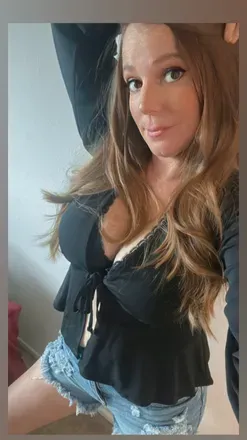 OnlyFans cuenta toestomytits avatar 1