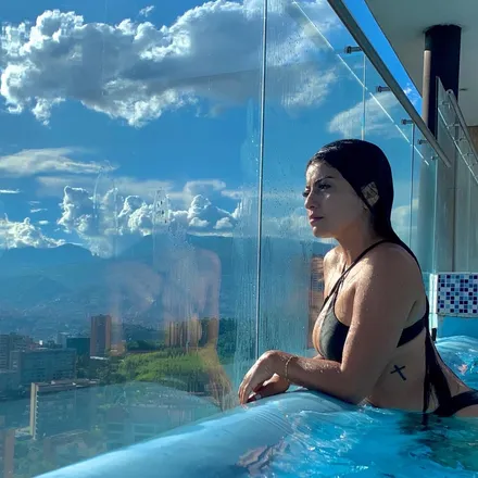 OnlyFans cuenta liska0595 header 2