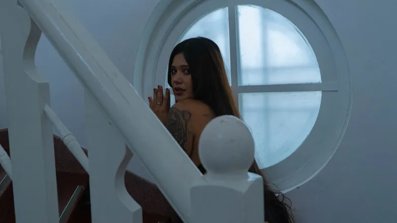 OnlyFans cuenta isabellamiller1 header 2