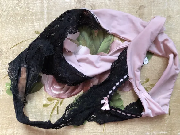 OnlyFans account  peachesandcreamypanties header 2