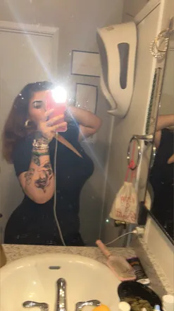 OnlyFans cuenta strawbarrymomo header 2