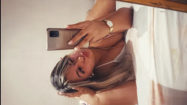 OnlyFans cuenta sexysecret02 header 2