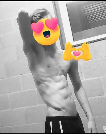 OnlyFans cuenta skinnyandpacked header 2