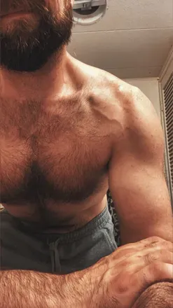 OnlyFans cuenta youralphalux avatar 1