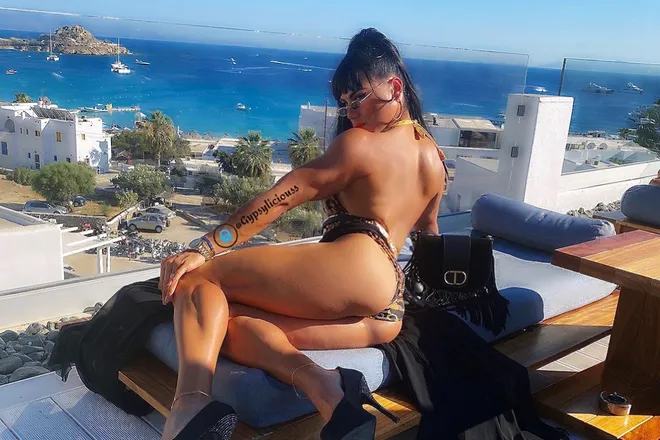OnlyFans cuenta gypsyliciouss header 2