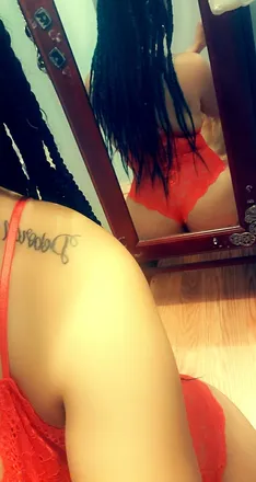 OnlyFans account  make.it.reign header 2