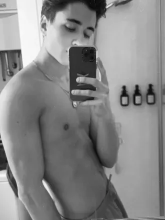 OnlyFans account  lukascher avatar 1