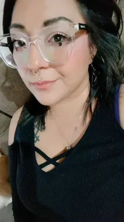 OnlyFans cuenta let_me_out avatar 1