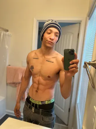 OnlyFans cuenta izzyofficiall avatar 1