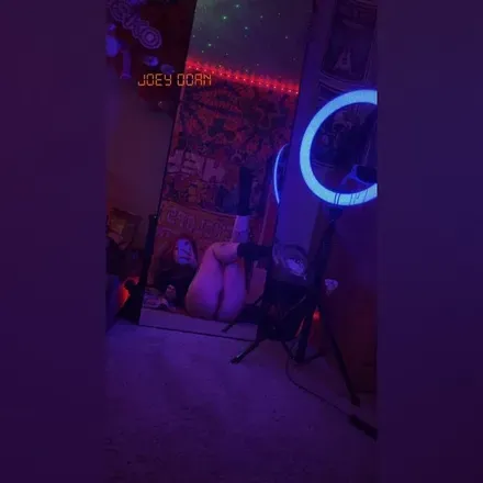 OnlyFans account  sexysalem42 header 2