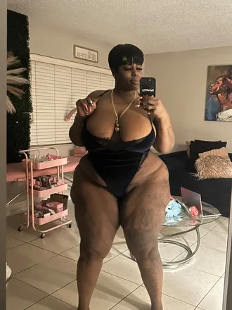 OnlyFans cuenta moneii89 header 2