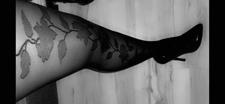 OnlyFans cuenta foots_toots header 2