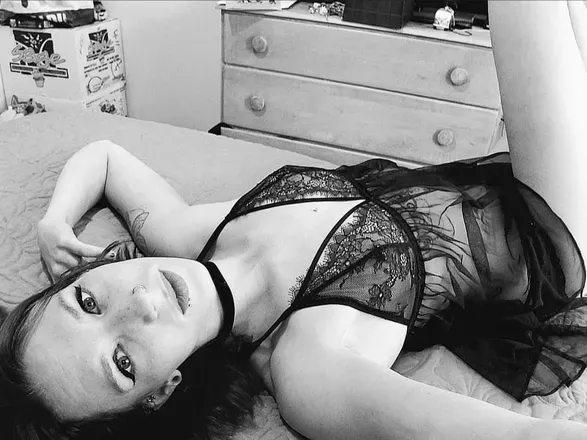 OnlyFans cuenta kittenx66 header 2