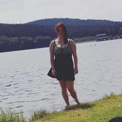 OnlyFans cuenta sweetmonchen header 2