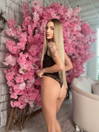 OnlyFans cuenta annasi header 2