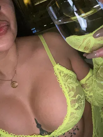OnlyFans cuenta alilsomethin avatar 1