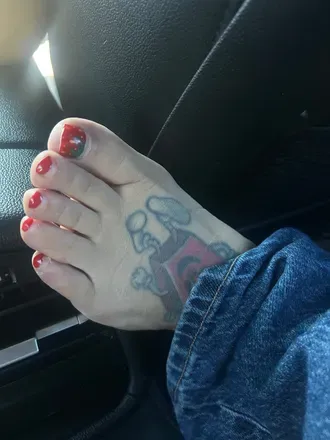 OnlyFans cuenta misspetitefeet02 avatar 1