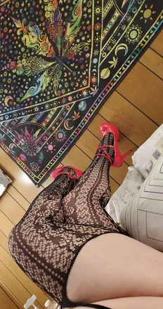 OnlyFans cuenta strawberysxcake header 2