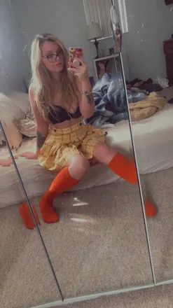 OnlyFans cuenta thebitchybarbie header 2