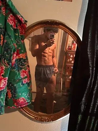 OnlyFans account  charming.angel avatar 1