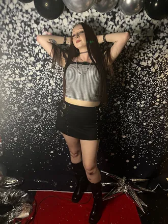 OnlyFans cuenta yourownerivy header 2