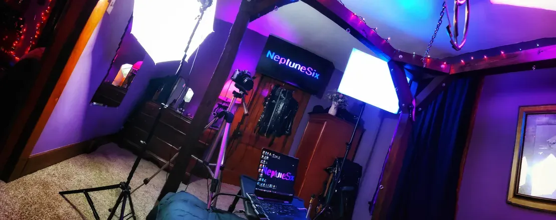 OnlyFans cuenta neptune_six header 2