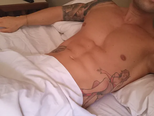 OnlyFans cuenta esunnsecretoo header 2