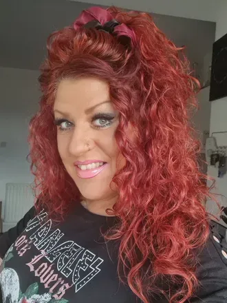 OnlyFans account  officialjuliesalt avatar 1