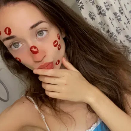OnlyFans cuenta moonpeach33 avatar 1