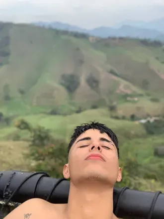OnlyFans cuenta brayanthenigg avatar 1