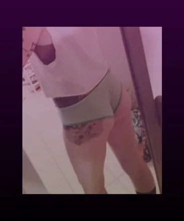 OnlyFans cuenta reaganrossy header 2