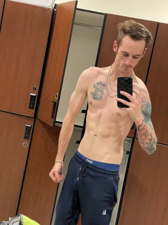 OnlyFans cuenta slenderfit69 header 2