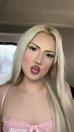 OnlyFans cuenta alyzzax avatar 1