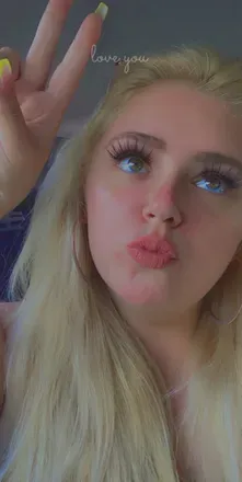 OnlyFans of lilmssunshine97