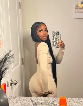 OnlyFans cuenta unfriendlyblacchottie avatar 1