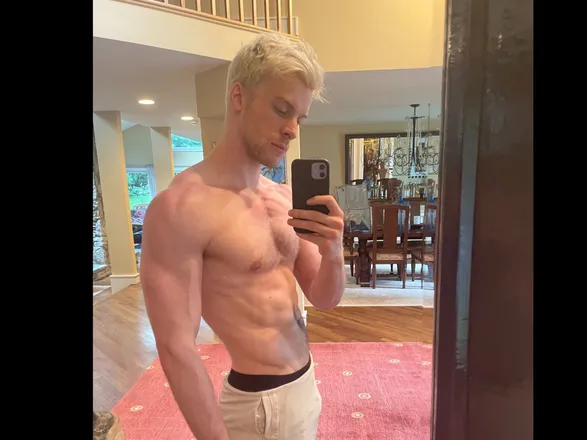 OnlyFans cuenta theaaronsmichaels header 2